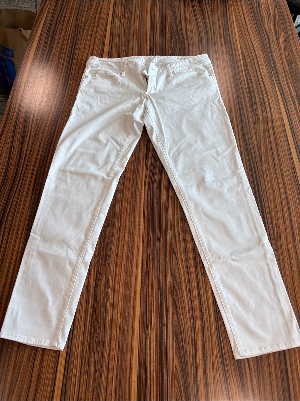 Lilly Pulitzer White Jeans with Gold Script Logo